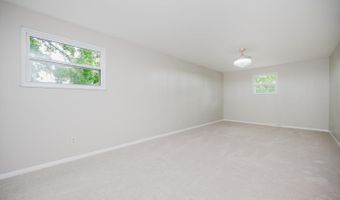5398 Sultana Dr, Delhi, OH 45238