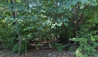 691 Castlecliff Rd, Ballwin, MO 63021