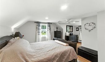 10 Mark Dr, Cranston, RI 02920