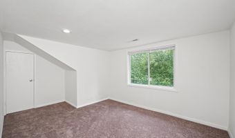 1067 Spafford St, Antioch, IL 60002