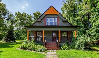 605 Cottage St, Adel, IA 50003