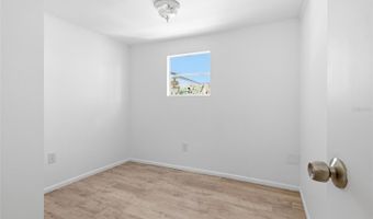 13401 PALM Dr, Astatula, FL 34705