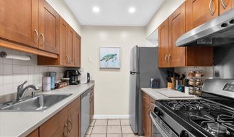 16 SILVERWOOD Cir #2, Annapolis, MD 21403
