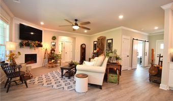 42 Tummell Dr, Bella Vista, AR 72715