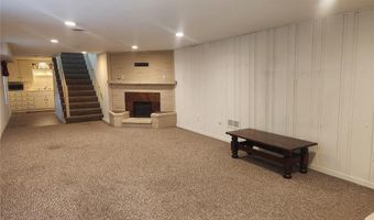 2314 Fairview Dr, Alton, IL 62002