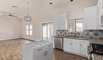 447 S WARNER Dr, Apache Junction, AZ 85120
