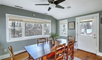 12 Grassy Plain Rd, Barrington, RI 02806