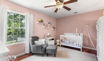 248 Church St, Belford, NJ 07718