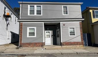 217 State St 1R, Bristol, RI 02809