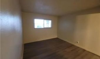 615 S Royal Crest Cir 10, Las Vegas, NV 89169