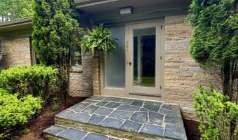281 Clyde Rd, Bangor, ME 04401