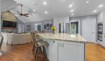71 Olde Orchard Rd, Clinton, CT 06413