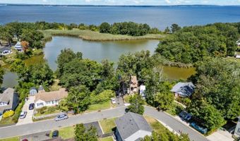 78 Wayside Dr, Aberdeen Twp., NJ 07735