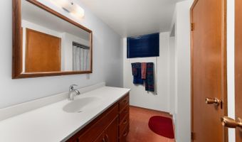 17 N 7th St, Almira, WA 99103