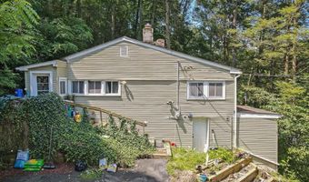 6680 Haasadahl Rd, Allentown, PA 18106