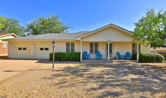 2810 Arrowhead Dr, Abilene, TX 79606
