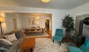 68 Park St, Belfast, ME 04915