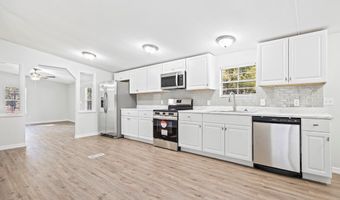 1809 Rosemary Cir, Bell, FL 32619