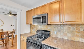 302 Deal Lake Dr 19, Asbury Park, NJ 07712