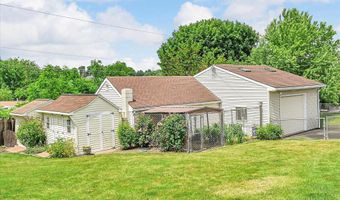 4 N CONESTOGA VIEW Dr, Akron, PA 17501