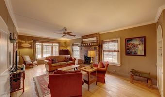 702 N 2nd St, Alpine, TX 79830