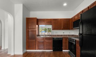 206 Meridian Gardens Ln, Indianapolis, IN 46217