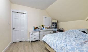 350 Bunnell St, Bridgeport, CT 06607