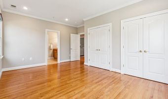 6111 DUNLEER Ct, Bethesda, MD 20817