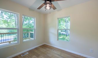 215 Sunset Dr, Athens, TN 37303