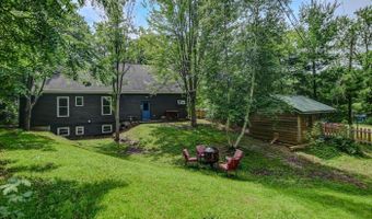 2877 Glacier Valley Rd, Fitchburg, WI 53711