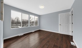 38717 N Lake St, Antioch, IL 60002