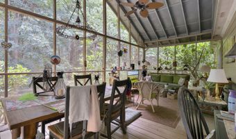 905 Daisy Ln, Athens, GA 30605