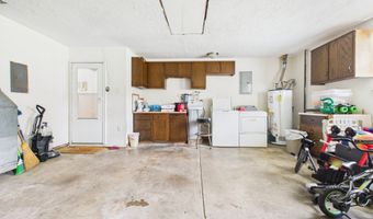 2400 Anthony Dr, Anderson, IN 46012