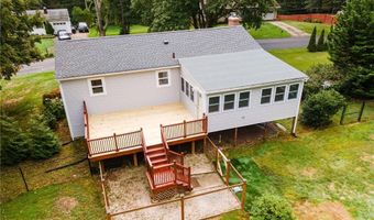 75 Hickory Dr, North Kingstown, RI 02852