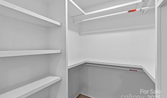 2461 Eaton Rd, Charlotte, NC 28205