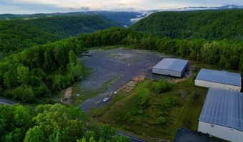 710 INDUSTRIAL PARK Rd, Beaver, WV 25813