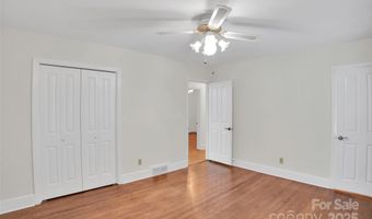 1212 Burtonwood Cir, Charlotte, NC 28212