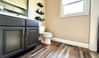 922 Meadowlake Ct, Bedford, IN 47421