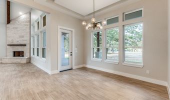 113 Pioneer Trl, Adkins, TX 78101