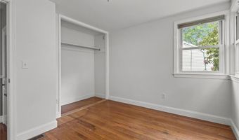 83 Bateman Ave, Cranston, RI 02920