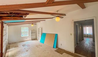 206 W Ave B, Alpine, TX 79830