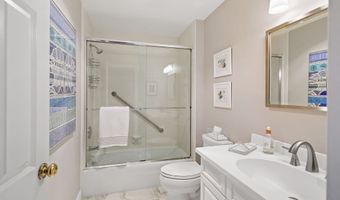 3200 Park Ave 11C2, Bridgeport, CT 06604