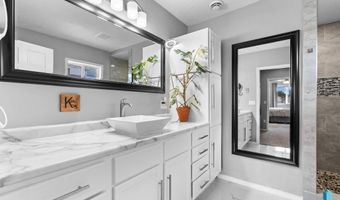 306 E Maple St, Beresford, SD 57004