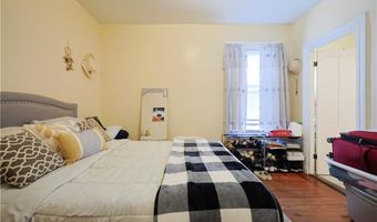 10 Walnut St, East Providence, RI 02914