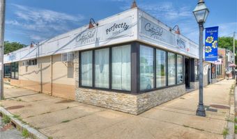 591 Main St, East Greenwich, RI 02818