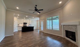5809 SW Macasin Ave, Bentonville, AR 72713