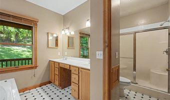 1311 Duke Rd, Augusta, MO 63332
