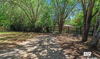 402 E Poplar St, Atmore, AL 36502