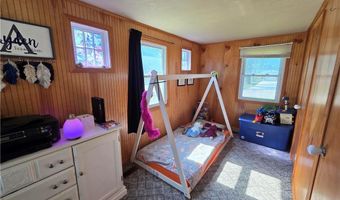 131 W 5th St, Adrian, MO 64720