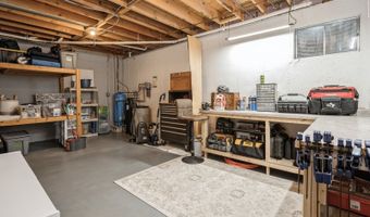 10308 Kenilworth Ave, Algonquin, IL 60102